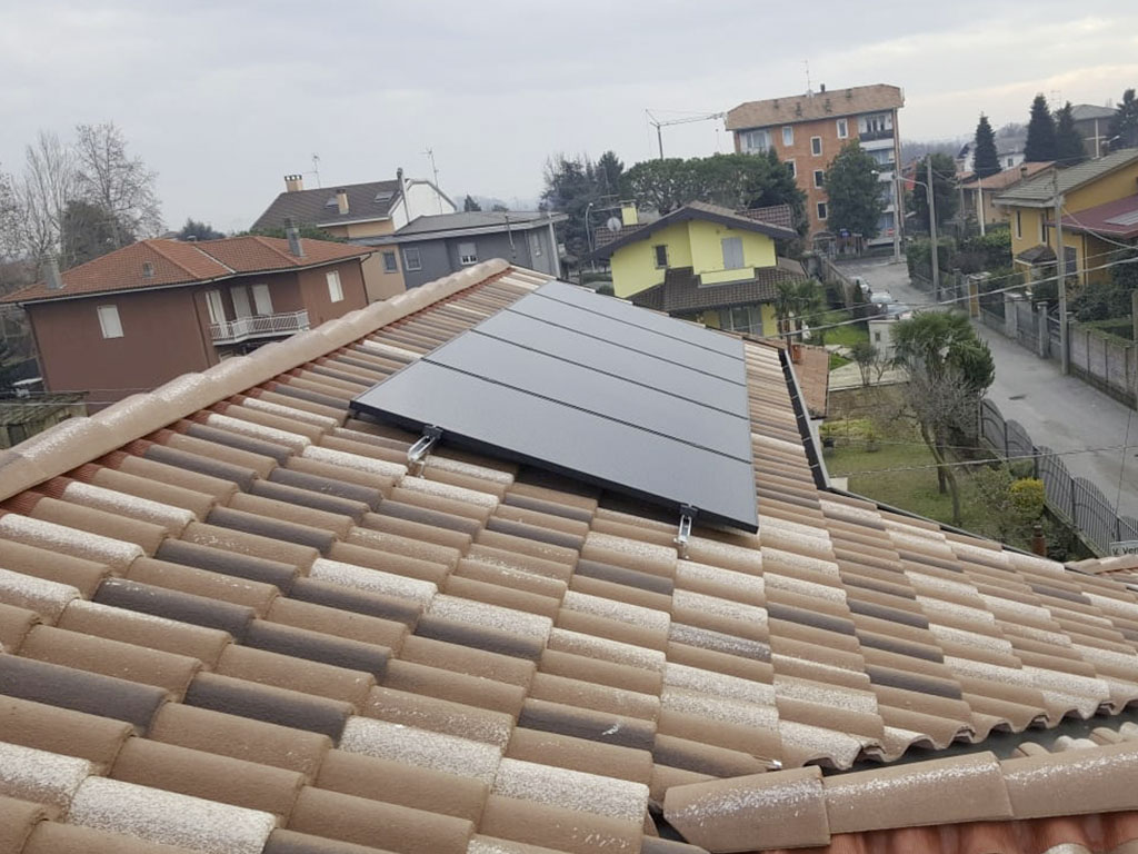 Impianto fotovoltaico Arconate_ViaVittorioVeneto13_01