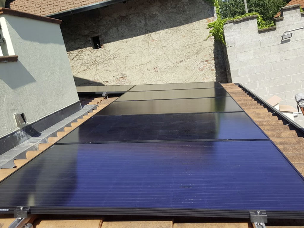 Impianto fotovoltaico BranzateBollate_ViaAlessandroManzoni44_05